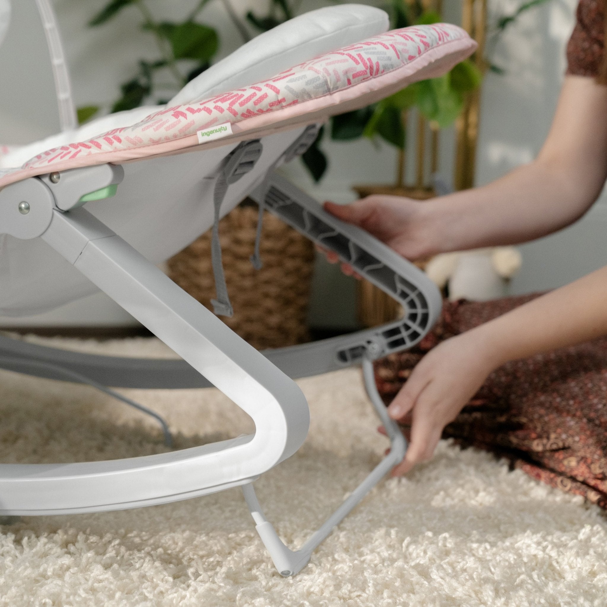 Ingenuity™ Keep Cozy™ 3 - in - 1 Grow with Me™ Bounce & Rock Seat - Lily™ - Premium for Kids in Qatar | Toysaro.com